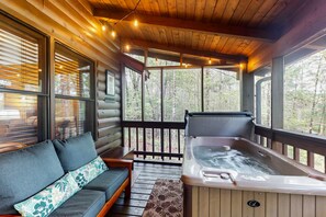Bain à remous intérieur