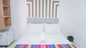1 bedroom, free WiFi, bed sheets - Hermosa Habitación Básica Doble A Pie De Playa (coveñas)