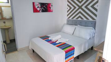 1 bedroom, free WiFi, bed sheets