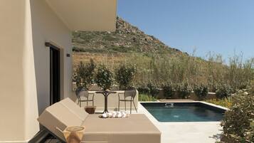 Two Room Suite with Private Pool | Iron/ironing board, free WiFi, bed sheets