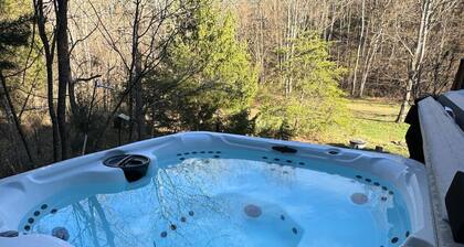 Secluded Cabin Escape • Hot Tub & Games • 13 Acres