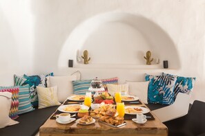 Desayuno buffet incluido todos los días