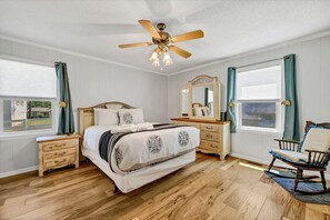 3 bedrooms, iron/ironing board, travel cot, WiFi