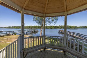 Property grounds - Grandpa's House | 2 Kayaks | Sleeps 6 (Prosperity)