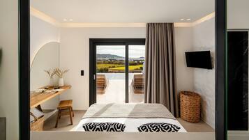 Luxury Villa, 3 Bedrooms, Private Pool, Sea View | 3 bedrooms, in-room safe, individually furnished, blackout drapes