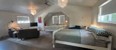 1 slaapkamer, een bureau, gratis wifi, beddengoed