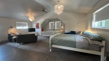 1 bedroom, desk, free WiFi, bed sheets