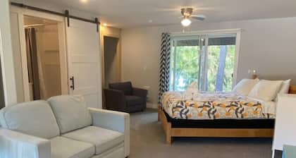 River's Edge Gabbro Suite