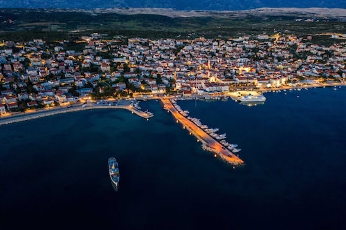 Apartment Franka -800m from the sea with parking