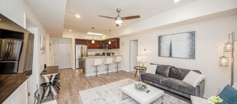 3K ~Spacious Cozy 2 Bedroom Condo in a Lifestyle Center.
