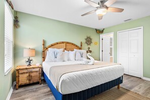 6 bedrooms, in-room safe, desk, iron/ironing board