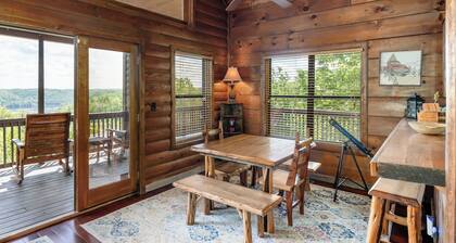 Fox & Bear Lodge Near Center Hill Lake