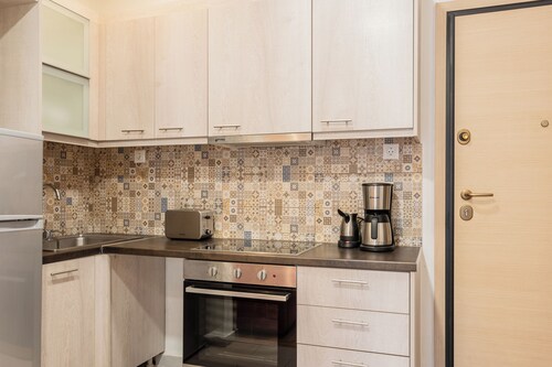 An 47 sq meters Artistic Apartment in the center of Athens