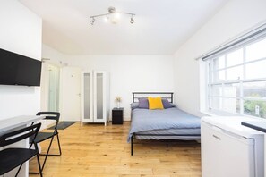 1 sovrum, strykjärn/strykbräda, wi-fi och sängkläder