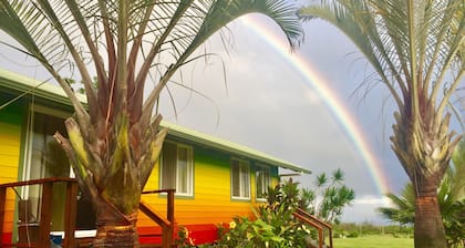 Puna Rainforest Hotspring Retreat -Rainbow Cottage with ocean views