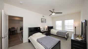 2 多间卧室、熨斗/熨衣板、WiFi、床单