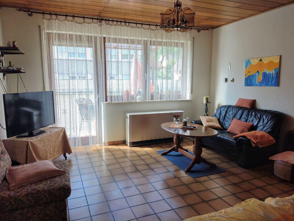 Vacation Apartment Huhn - Holiday Apartment With Balcony - Kobern-Gondorf
