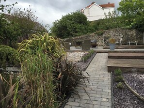 Terrace/patio - Beautifully decorated, updated period property in New Quay with garden sea views (New Quay)