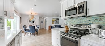 Naples Escape w/ Furnished Patio & Private Pool!