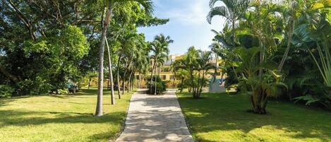 Apartment, 1 Bedroom, Balcony, Garden View | Property grounds