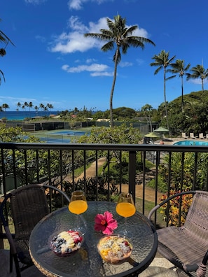 Outdoor dining - Poipu Ocean View + AC!  2 Pools & 3m Walk to Beach along Greenbelt. (Koloa)