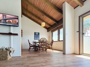 Dining - Poipu Ocean View + AC!  2 Pools & 3m Walk to Beach along Greenbelt. (Koloa)
