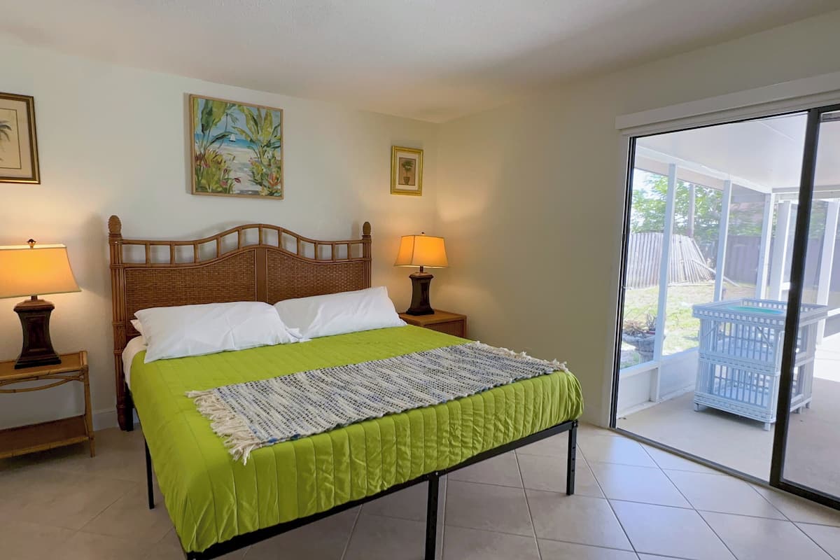 Family House, Non Smoking, Pool View