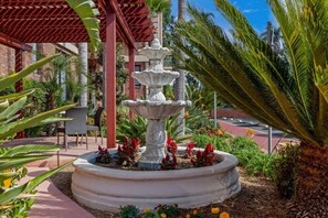 Property grounds - WorldMark Inn at the Park - Studio (San Diego)