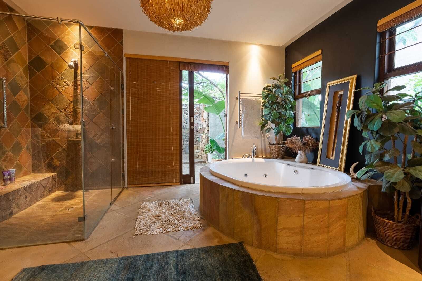 Jetted tub, hair dryer, towels, soap