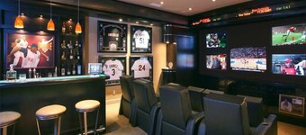 Enjoy this 1200 square foot Man cave with recording studio , full bar , sleeps 6