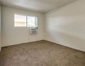 Interior - Enjoy this 1200 square foot Man cave with recording studio , full bar , sleeps 6 (Las Vegas)