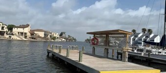Vicki's Island Hideaway