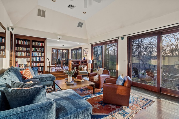 Smart TV, fireplace, books