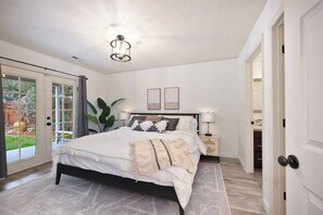 3 間睡房、熨斗/熨衫板、Wi-Fi、床單