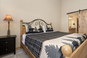 3 bedrooms, internet, bed sheets