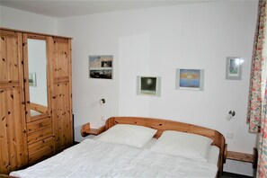 2 室のベッドルーム、WiFi