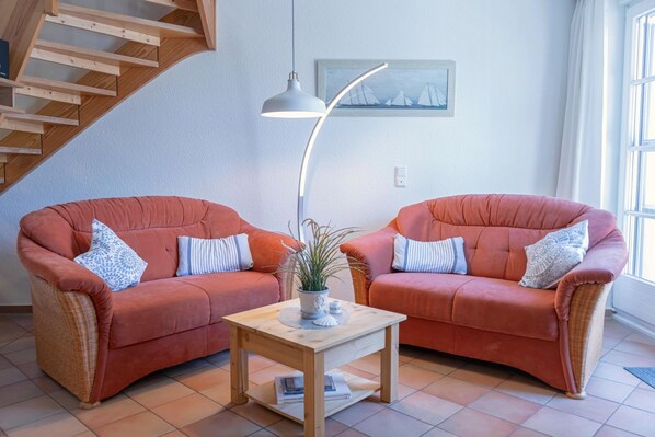 Unclassified image, 1 of 24, button