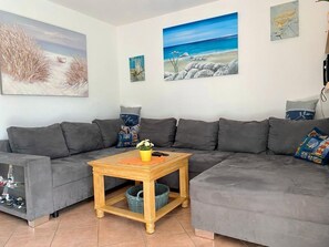 Fernseher, Stereoanlage
