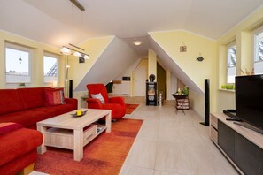 Unclassified image, 4 of 19, button