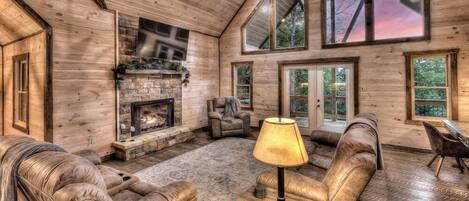 Smart-TV, Kamin, Videospiele