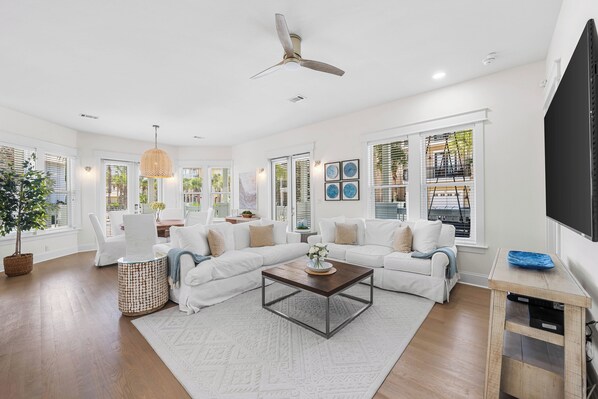 Smart TV, reproductor de DVD, videoteca