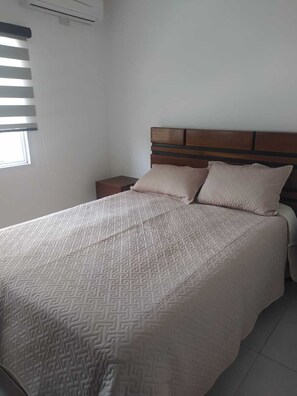 2 間睡房、床單