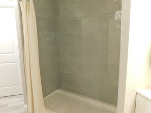 Bathroom - Beachwalk #107 in Fort Myers (Fort Myers)