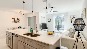 Interior - Sophisticated Living at Storey Lake (Kissimmee)