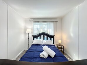 1 bedroom, bed sheets - 1 Bed Altamonte Springs Apartment Unit #3 (Altamonte Springs)