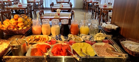 Free daily self-serve breakfast. IT'S HOTEL