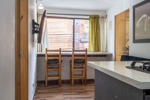 Comfort Apartment | Living area - Coliving Malibu (Medellín)