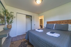 3 chambres, lit parapluie, accès Internet, draps fournis