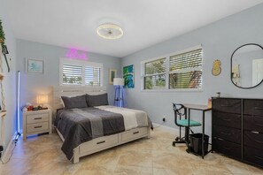 3 soverom, strykejern/-brett, wi-fi (inkludert) og sengetøy