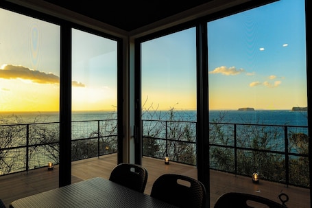 Interior. Spectacular ocean views right in front of you Lux - The View Minamiboso / Minamiboso Chiba